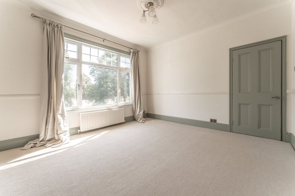 Property photo 3 of 14 5417293