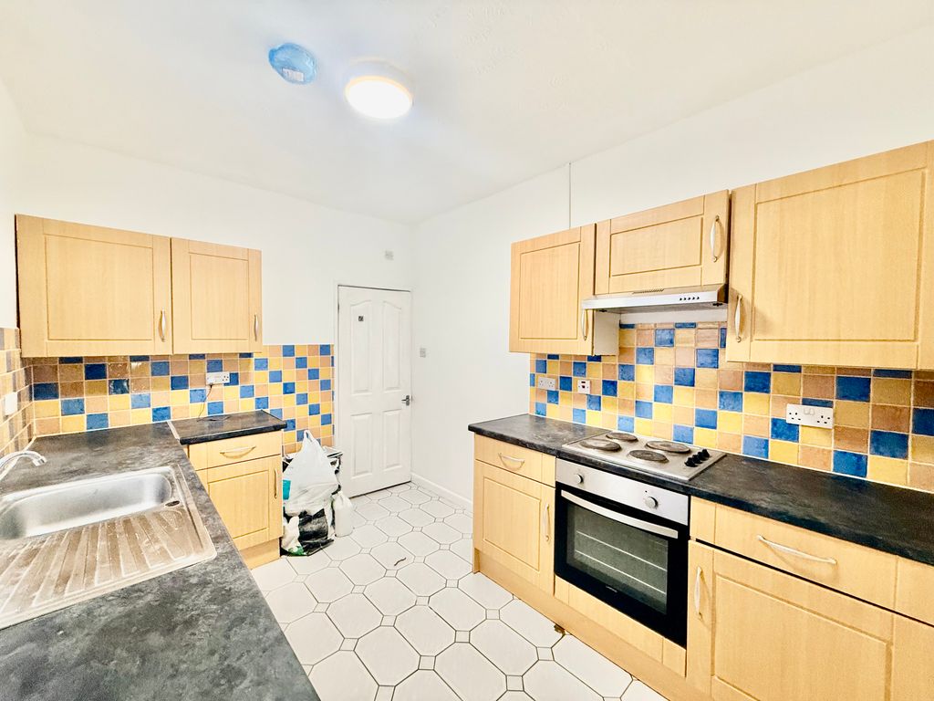 Property photo 3 of 10 Image