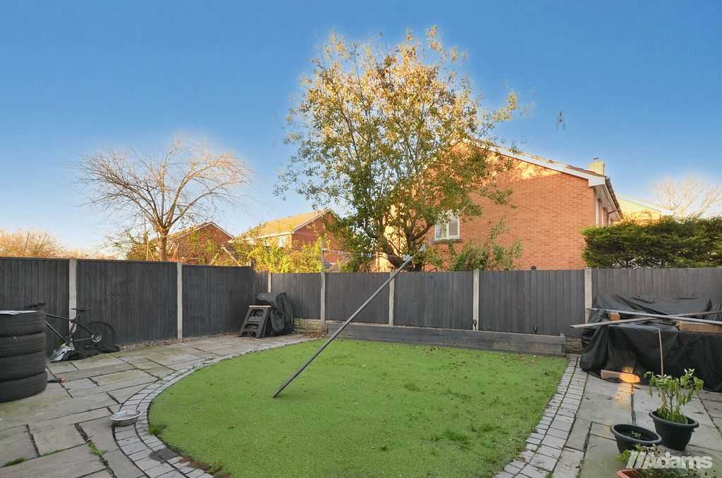 Property photo 3 of 20