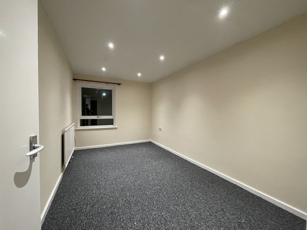 Property photo 1 of 7 2 Bedroom Maisonette