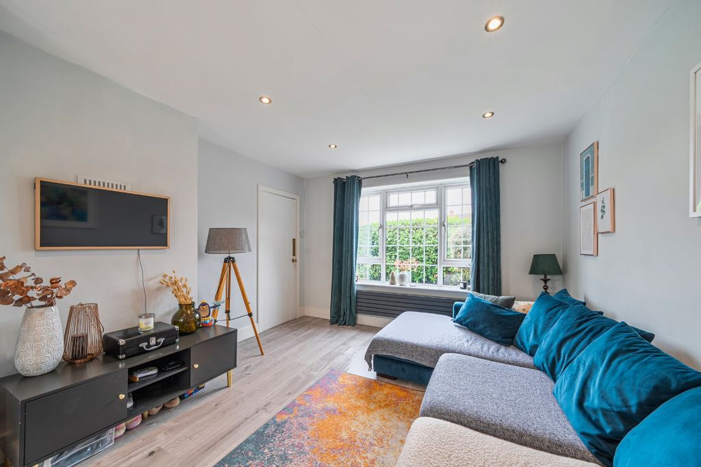 Property photo 2 of 12 Picture No. 20