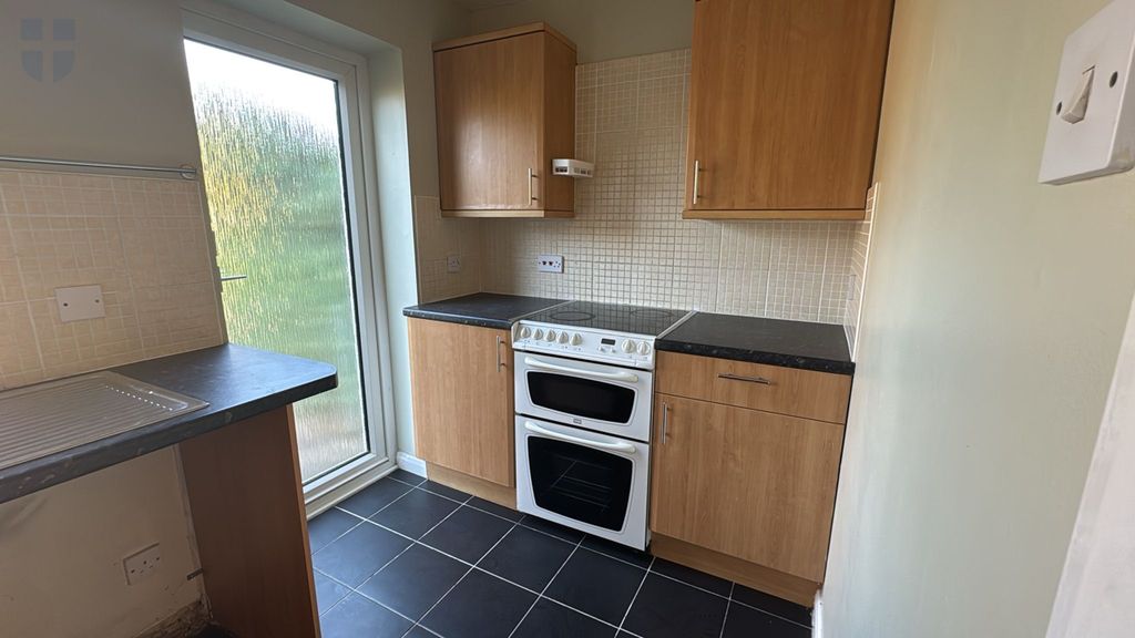 Property photo 3 of 8 d7024Fb3-32B6-44cc-B1c7-E0765402Dfea.Jpg