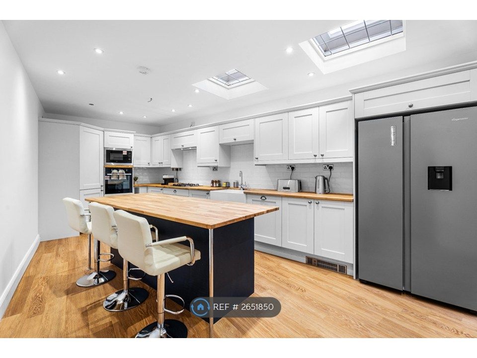 Property photo 1 of 29