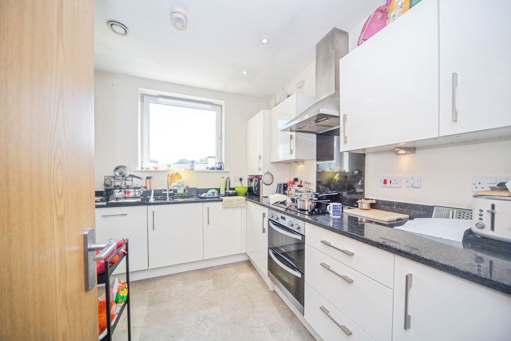Property photo 3 of 18 Pbox-Img.Jpg
