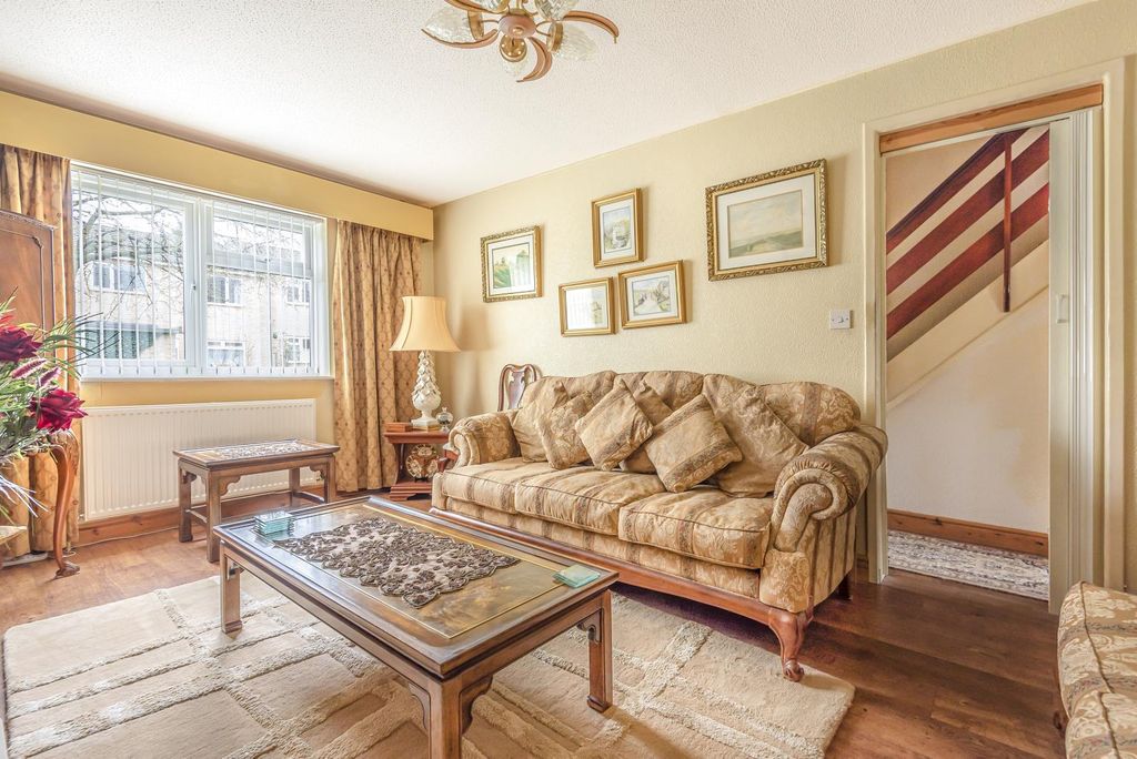 Property photo 2 of 9 595743 (3)