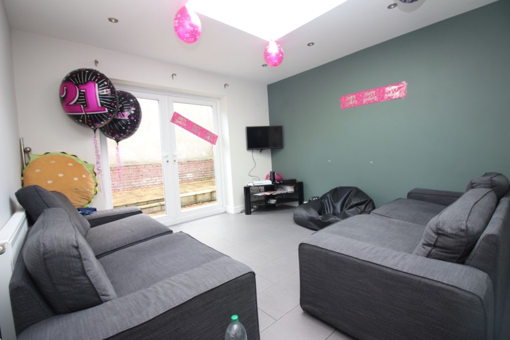 Property photo 1 of 11 Call 02920 454555 To Secure Your Viewing_11
