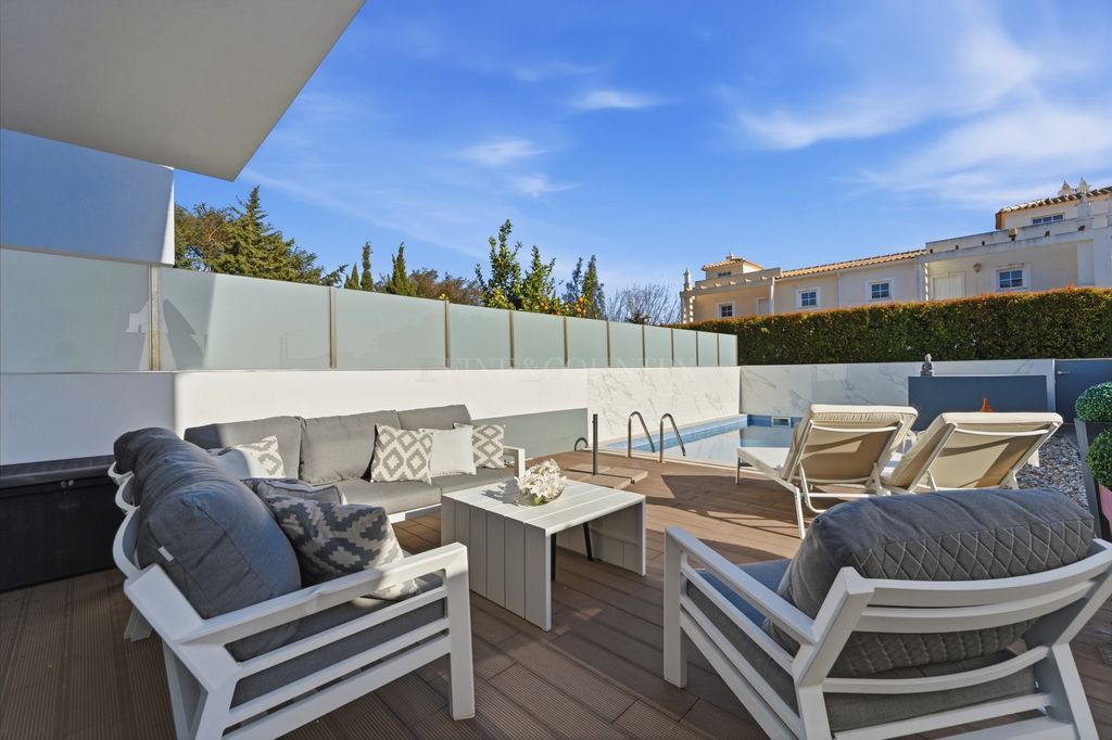 Property photo 2 of 30