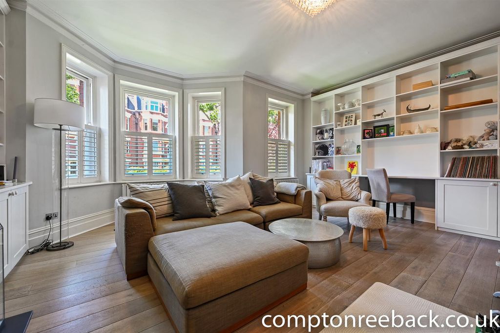Property photo 1 of 11 Reception Room