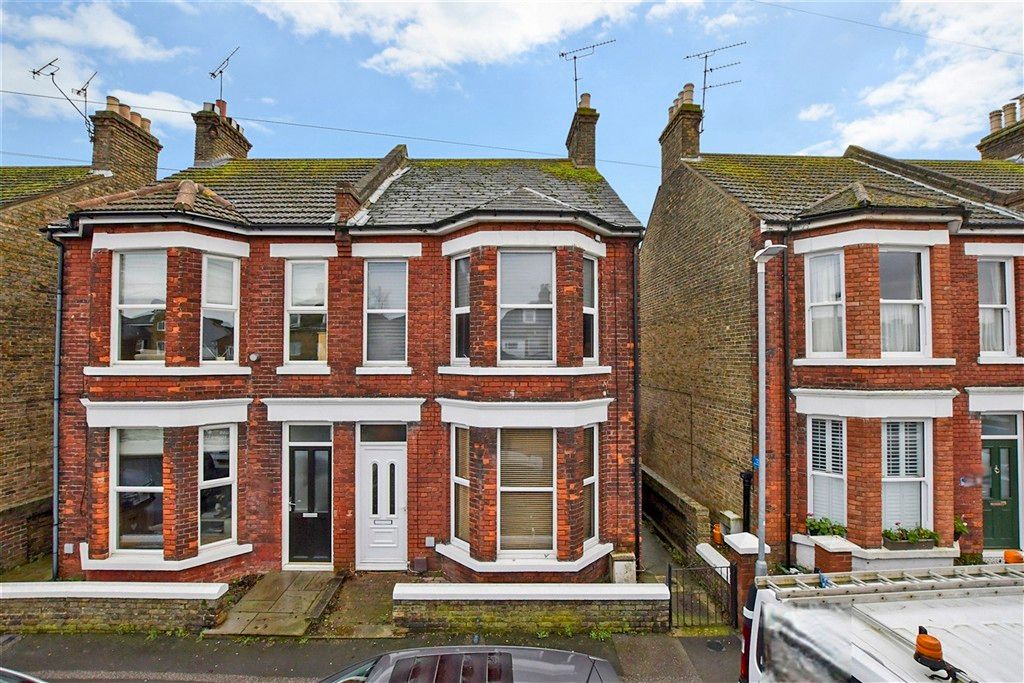 Property photo 1 of 13 Front...(Web)