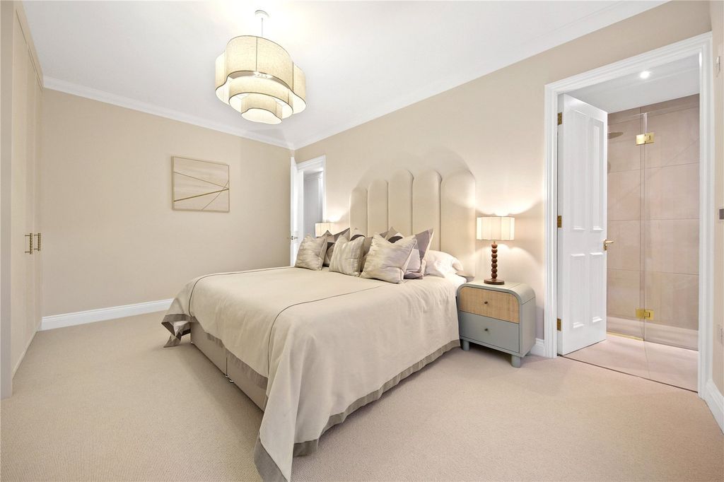 Property photo 2 of 19 Picture No. 01