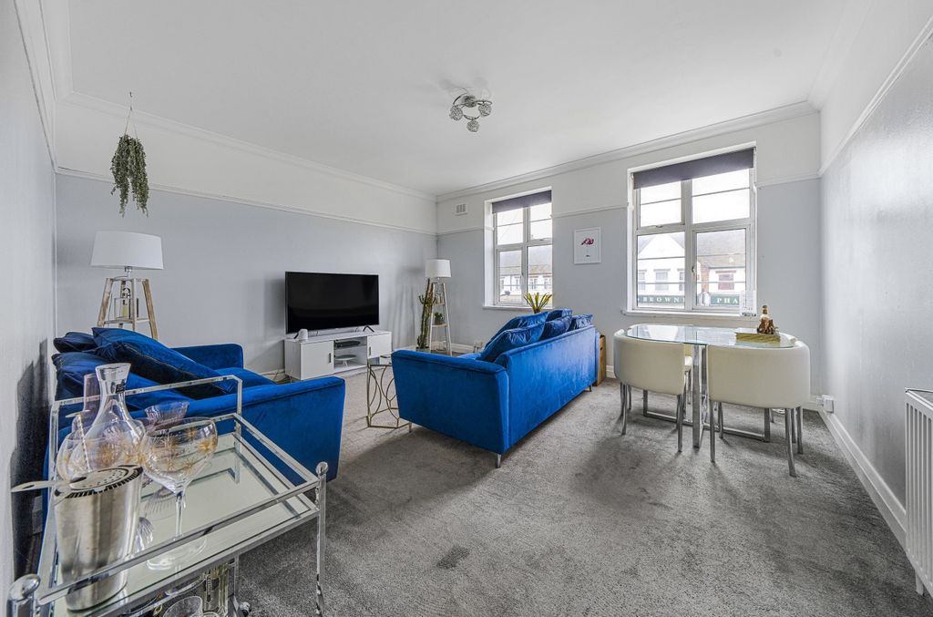 Property photo 1 of 11 Reception Room