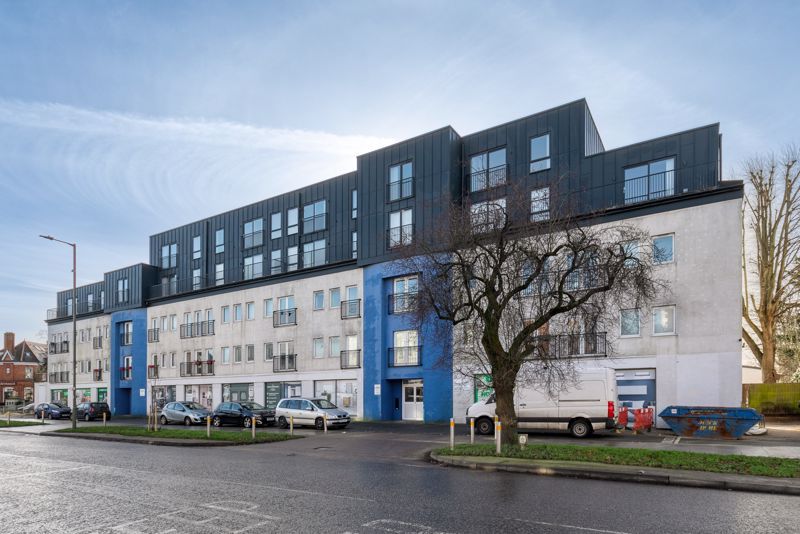 Property photo 1 of 7 Photo 8