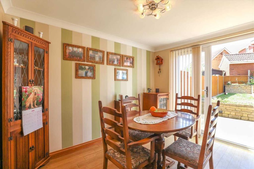 Property photo 3 of 21 Dining Room