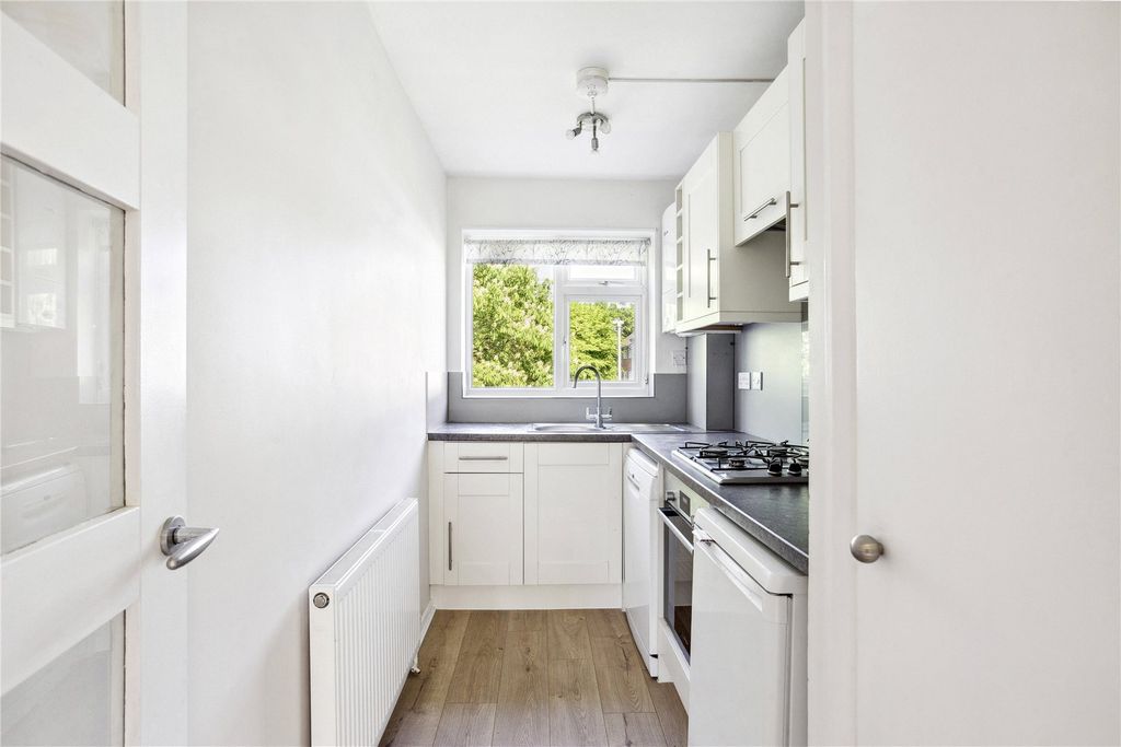 Property photo 2 of 12 Picture No. 04