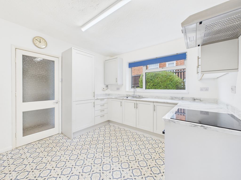 Property photo 3 of 11 Photo 8