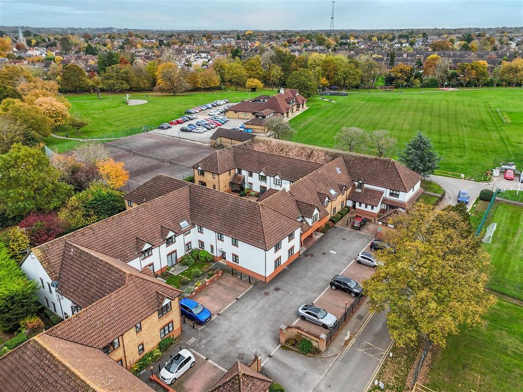 Property photo 2 of 19