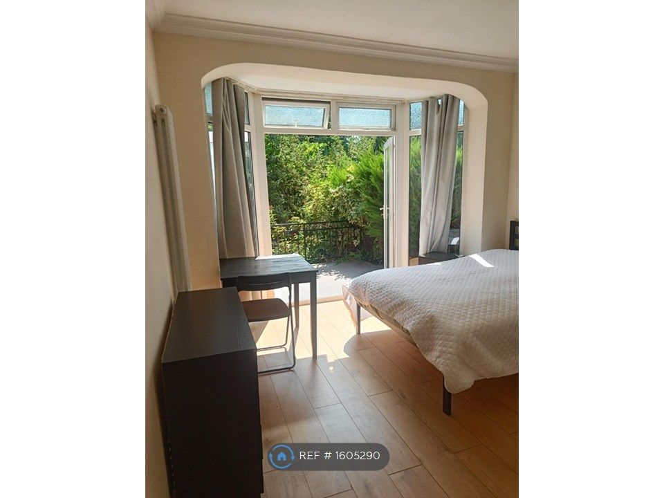 Property photo 3 of 10 Studio Room With Doors Leading Directly To Patio