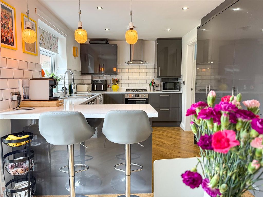 Property photo 2 of 35 20260428_124808061_Ios.Jpg