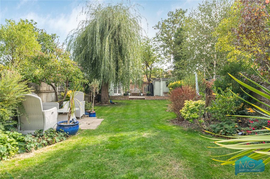 Property photo 2 of 34 Picture No. 25