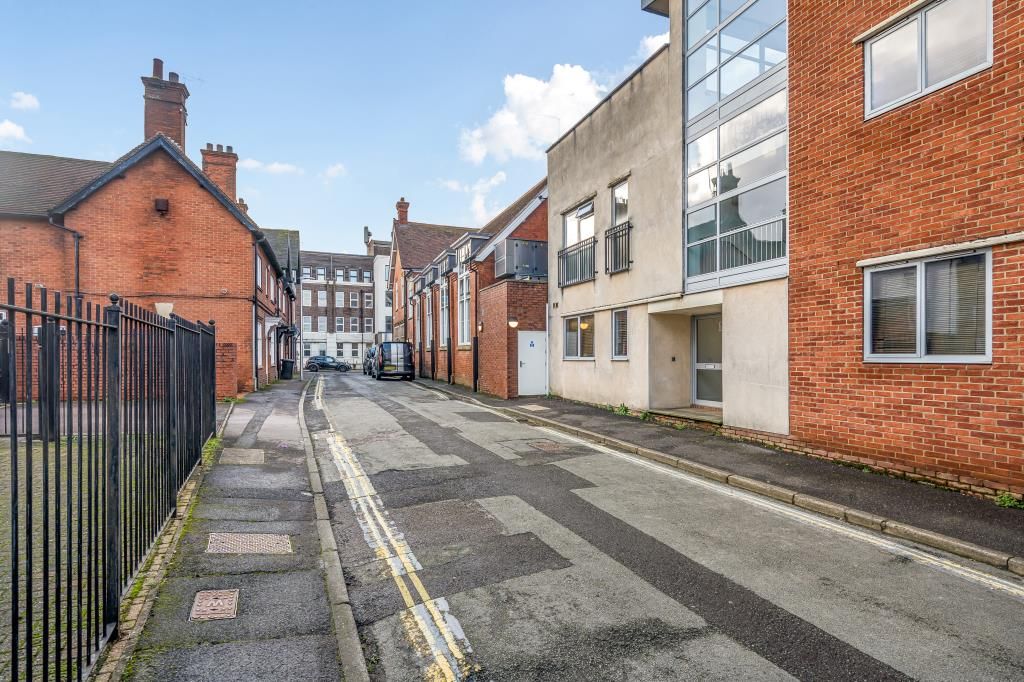 Property photo 1 of 19 External