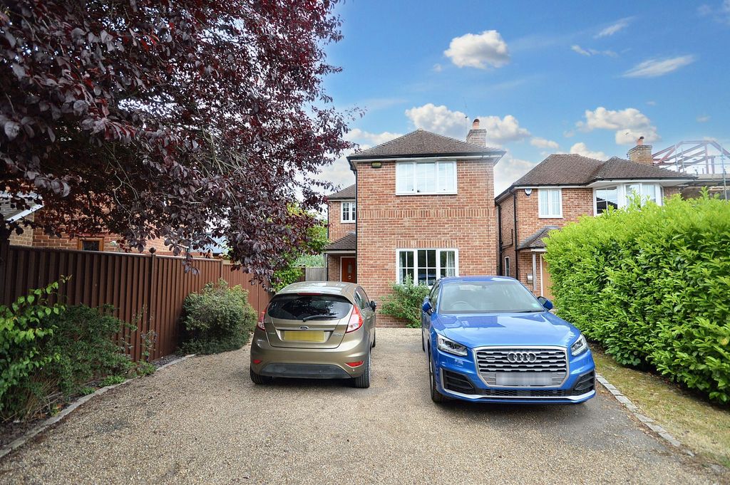 Property photo 1 of 12