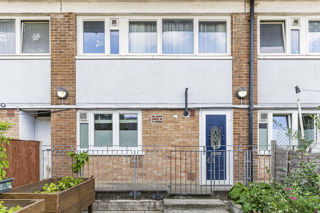 Property photo 2 of 10