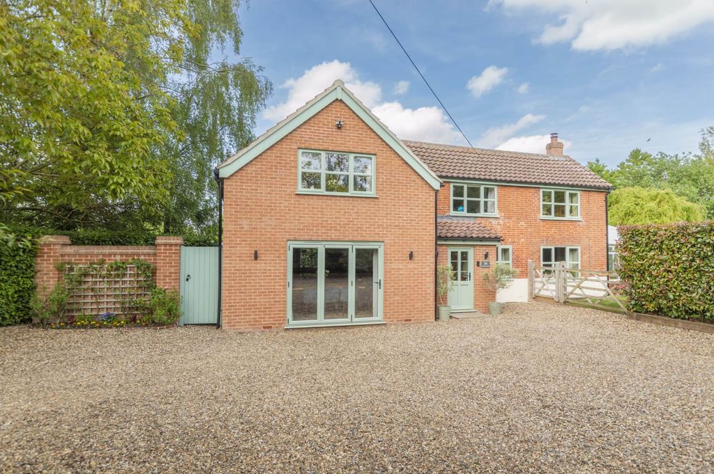 Property photo 1 of 23