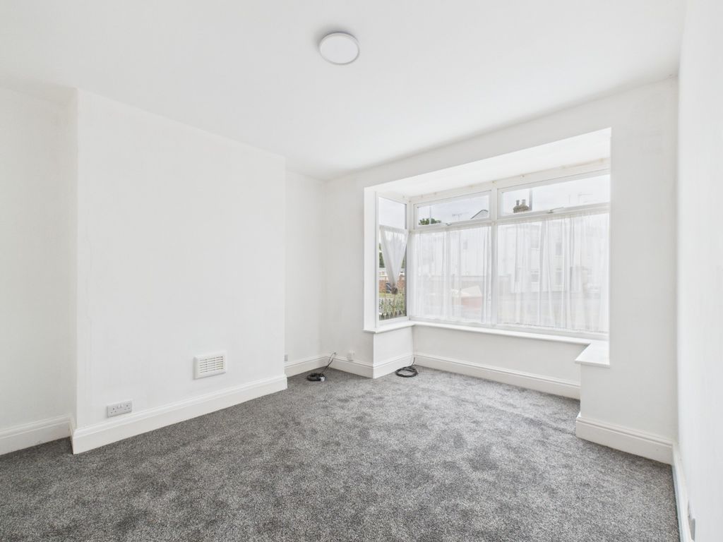 Property photo 3 of 11 4441967