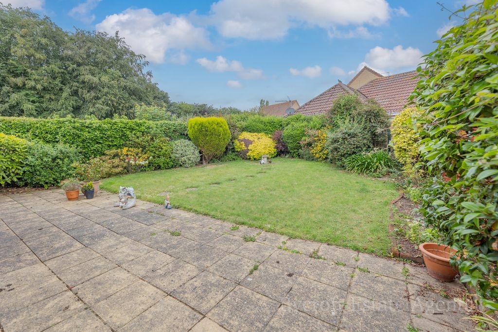 Property photo 2 of 15