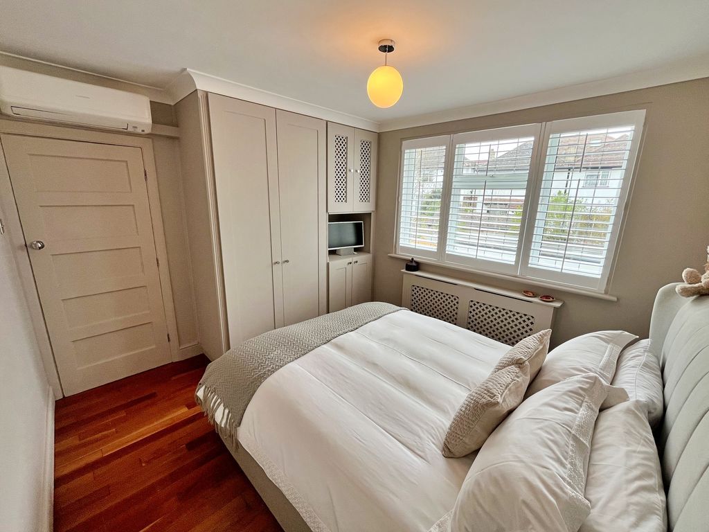 Additional image 16 of 5 bed semi-detached house for saleWest Close, Greenford UB6