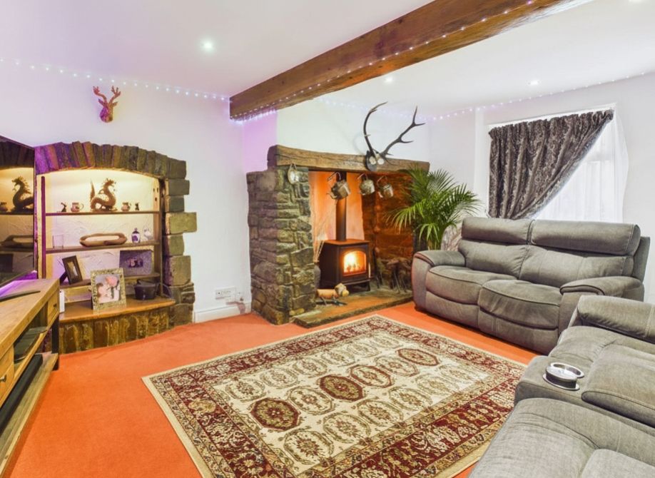 Property photo 3 of 16 Cam03640G0-Pr0091-Still006-001