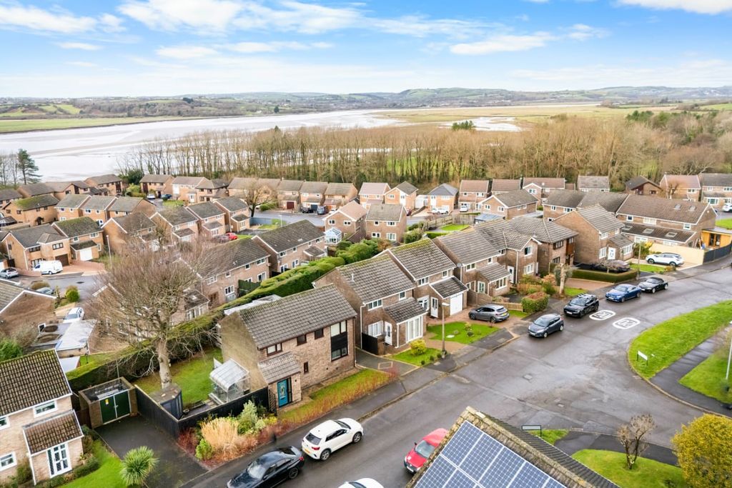 Property photo 3 of 29