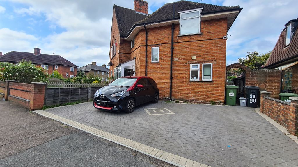 Property photo 1 of 5