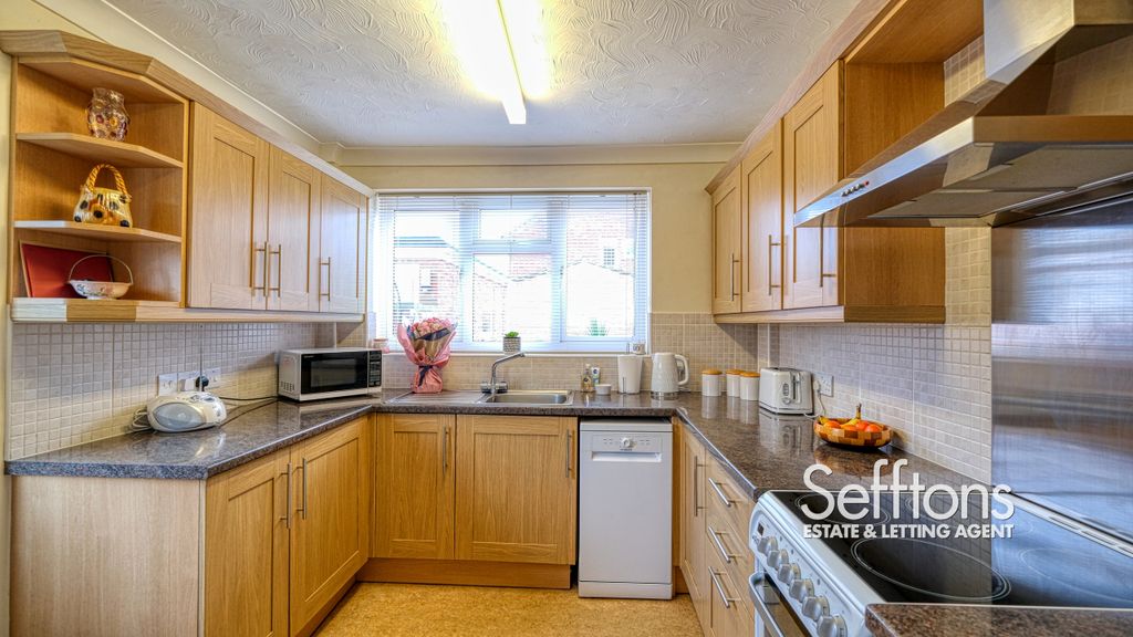 Property photo 2 of 27 Dscf6341_36