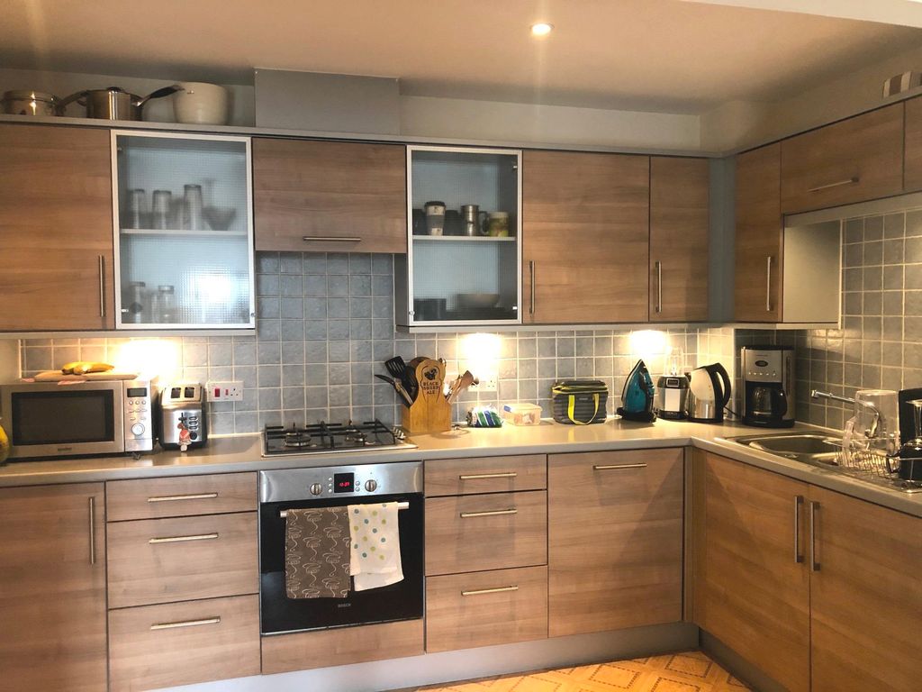 Property photo 2 of 6 Kitchen