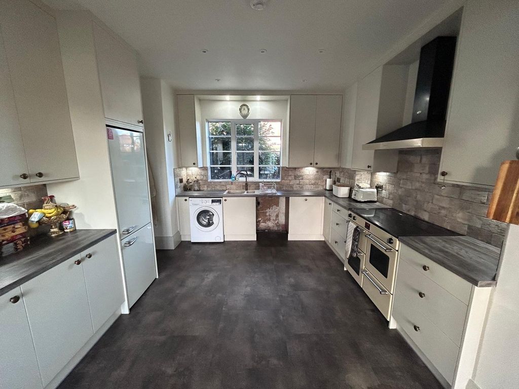 Additional image 5 of 3 bed detached house to rentLongcroft Park, Beverley, East Yorkshire HU17