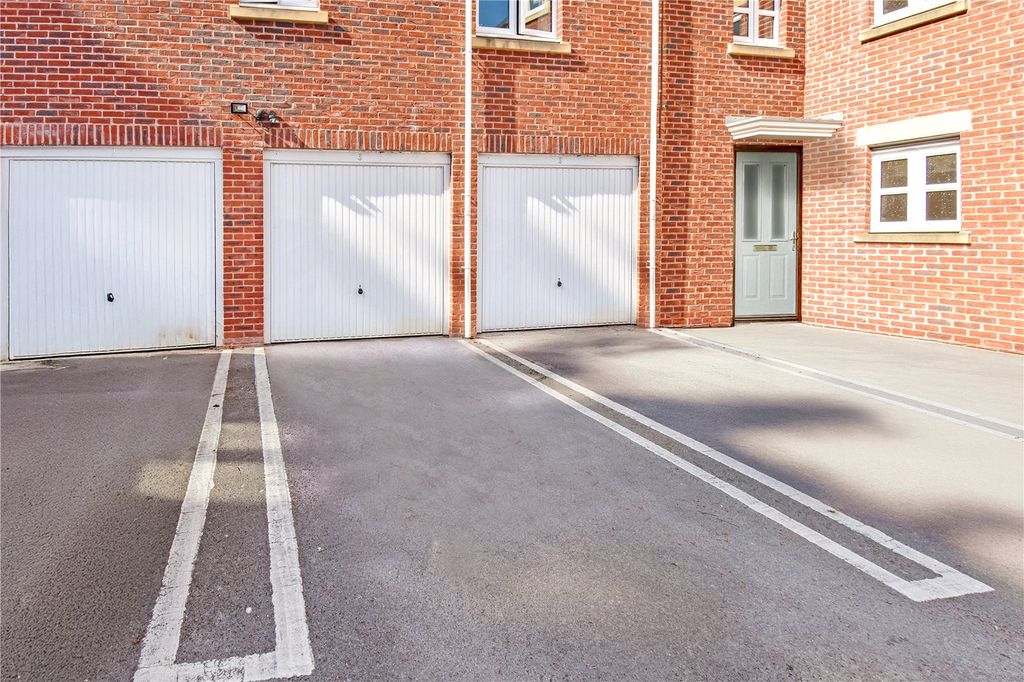 Property photo 3 of 10 Picture No. 14