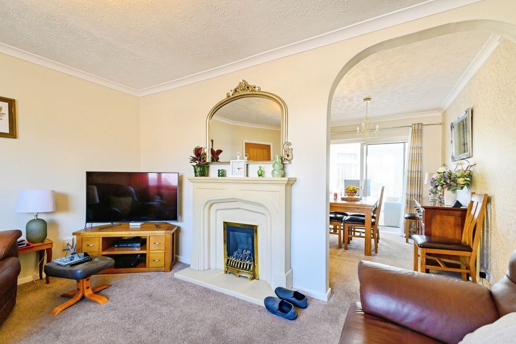 Property photo 2 of 34 Pbox-Img.Jpg
