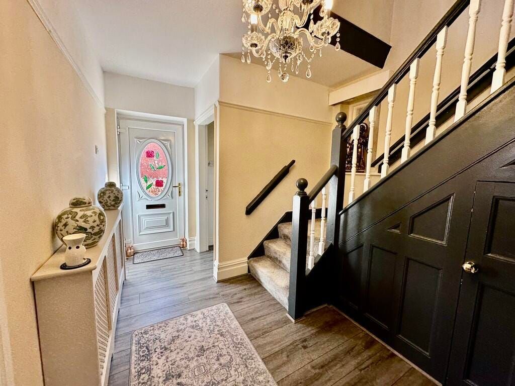Property photo 2 of 41