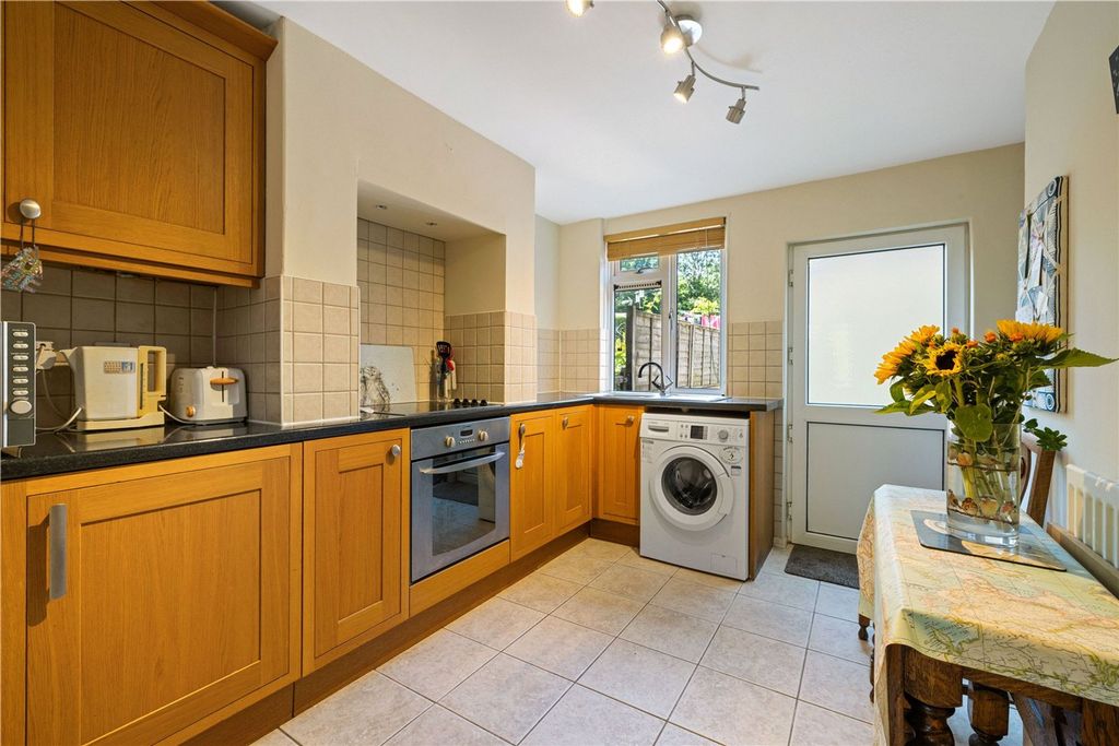 Property photo 3 of 19 Picture No. 16