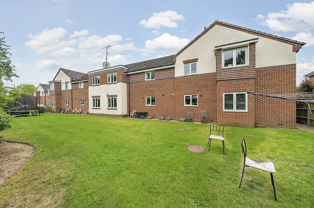 Property photo 1 of 20 43-6819Ec7Fde44E-...