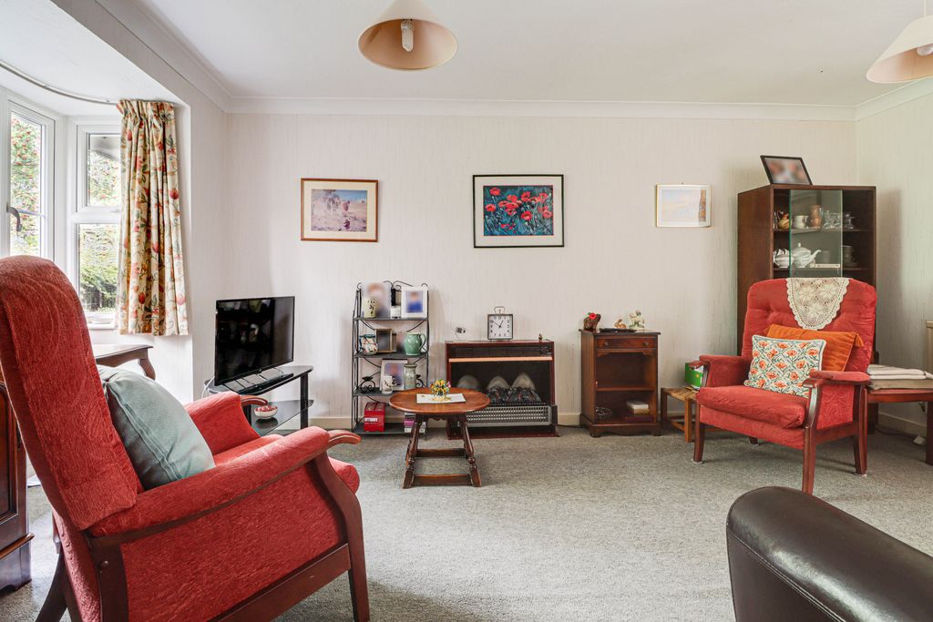 Property photo 3 of 15 Living Room