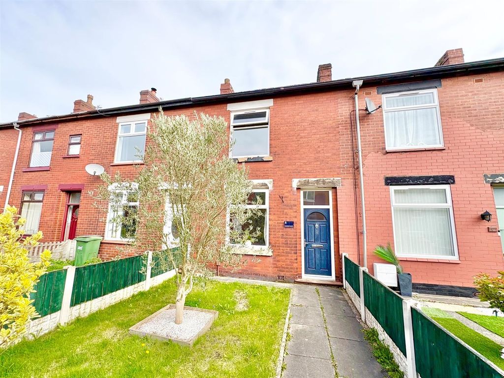 Property photo 1 of 9 Front.Jpg