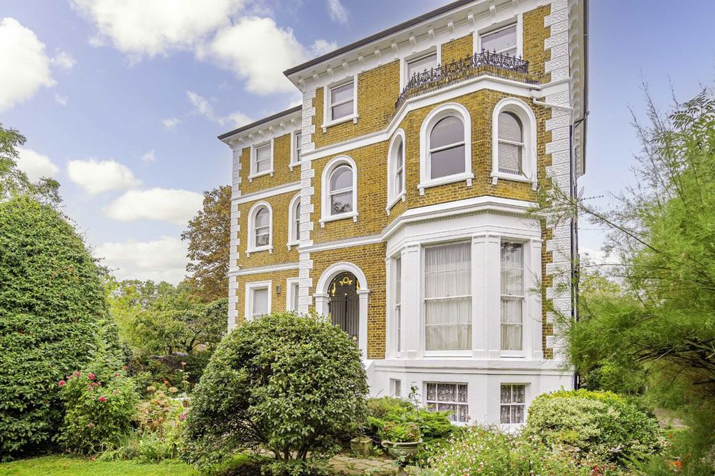 Additional image 6 of 2 bed flat for saleUpper Sunbury Road, Hampton TW12