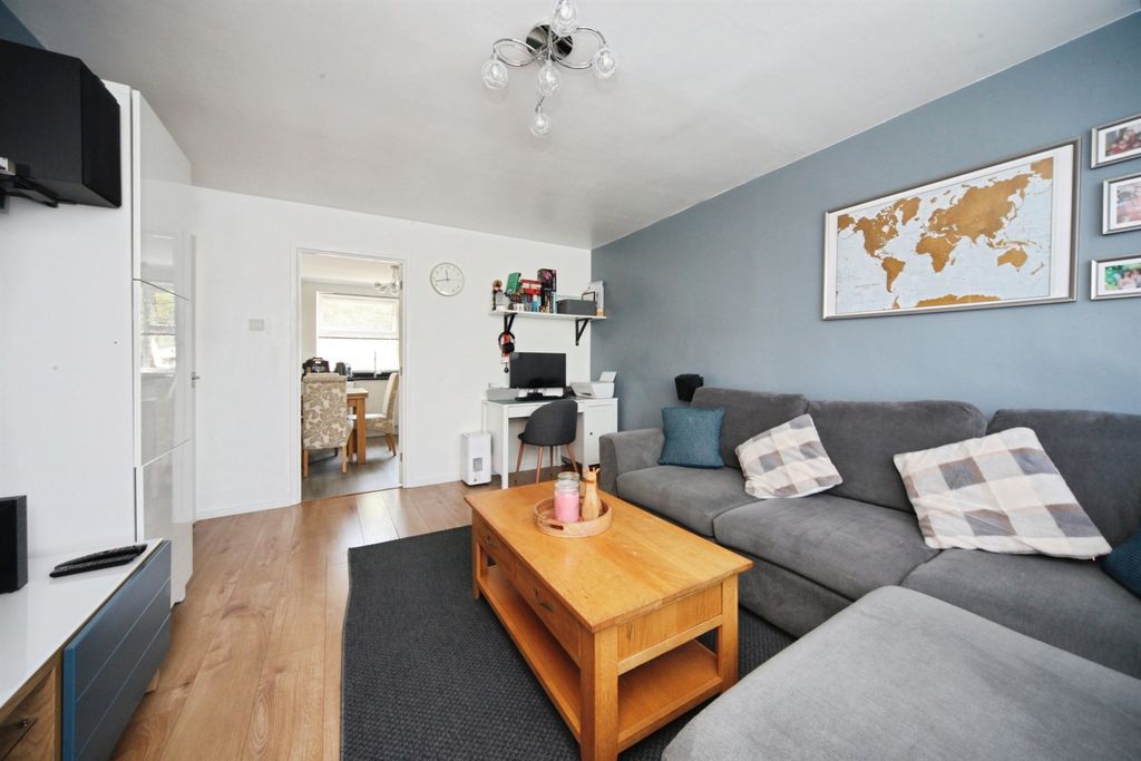 Property photo 2 of 14