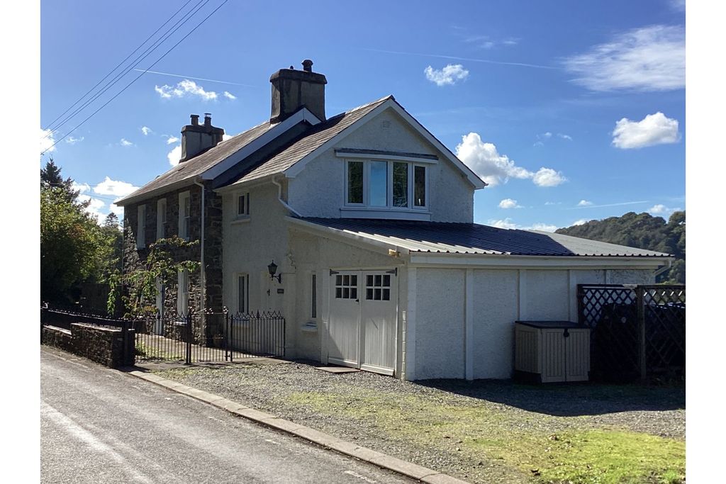 Property photo 1 of 59