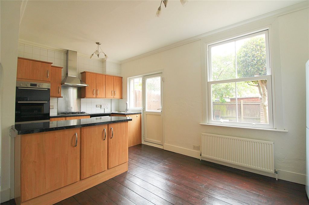 Property photo 3 of 10 Picture No. 15