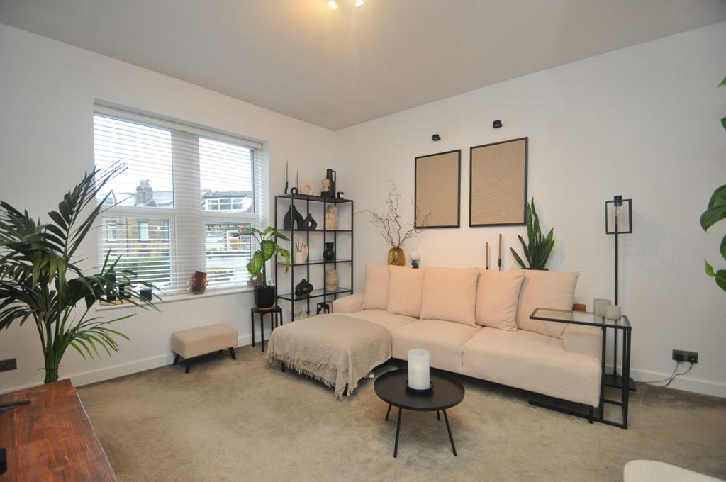 Property photo 2 of 7 Dsc_0443