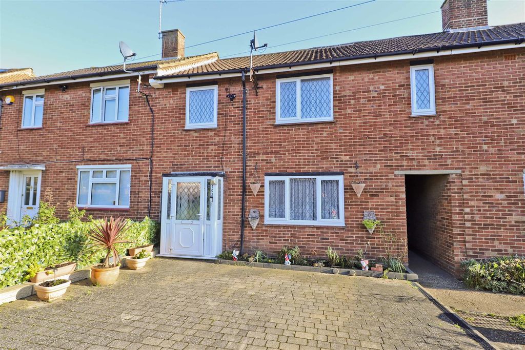 Property photo 1 of 11