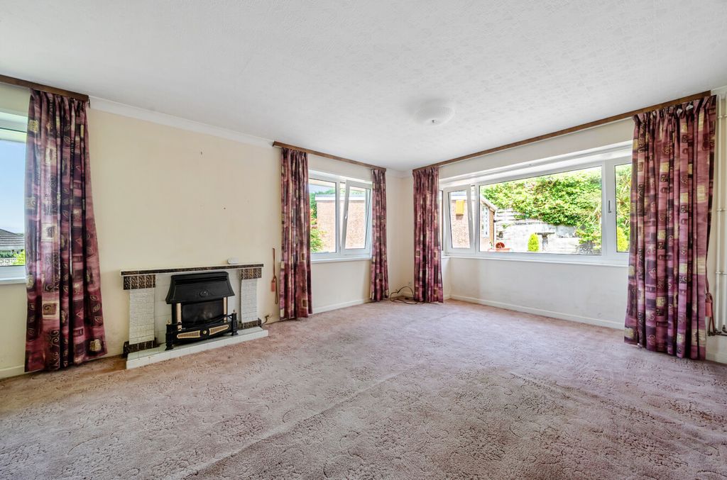 Property photo 3 of 21 3 - 13-6A3E74Fbeafa3-...